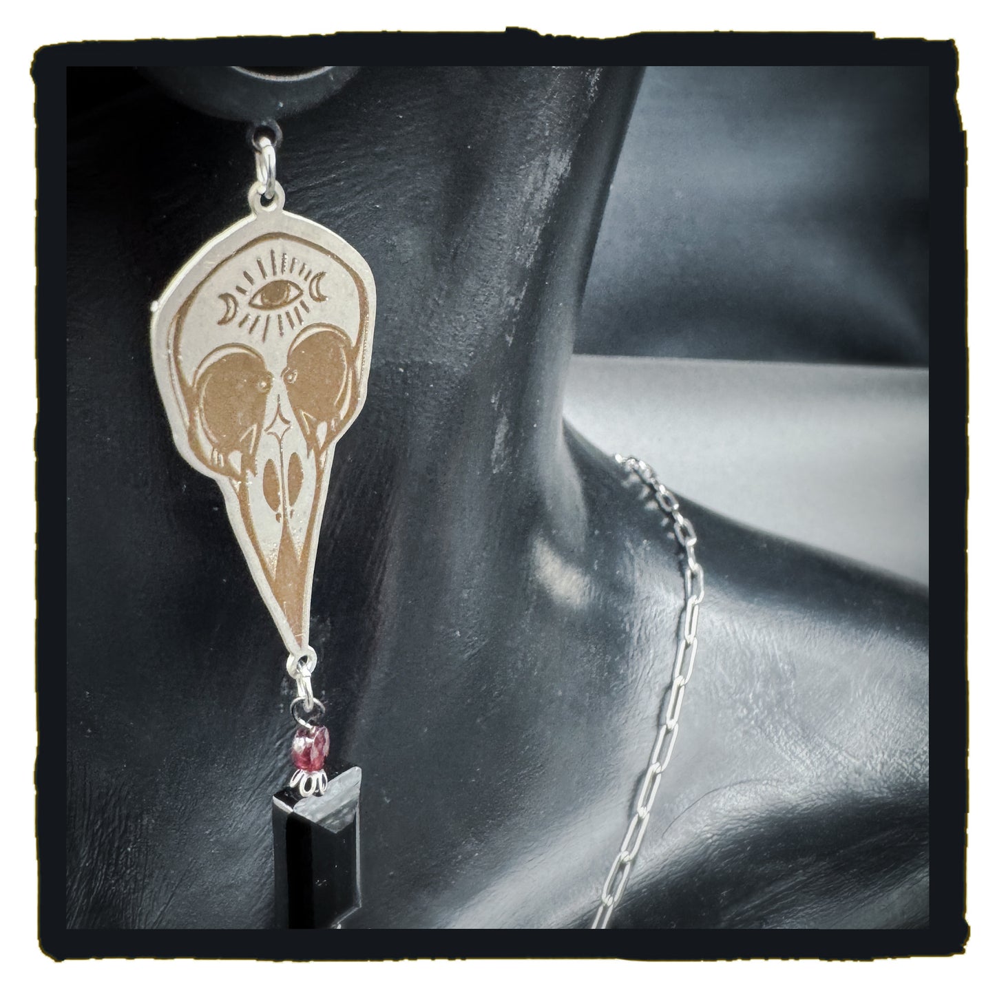 Try Witchcraft eyewear chains