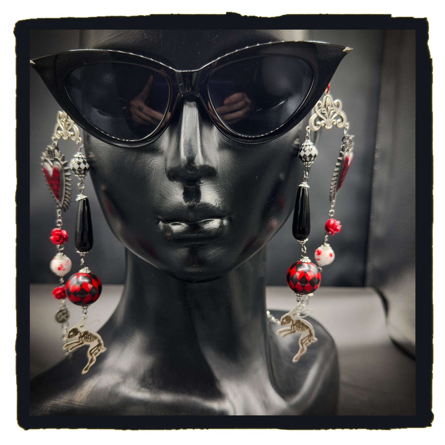 Wonderland eyewear chain