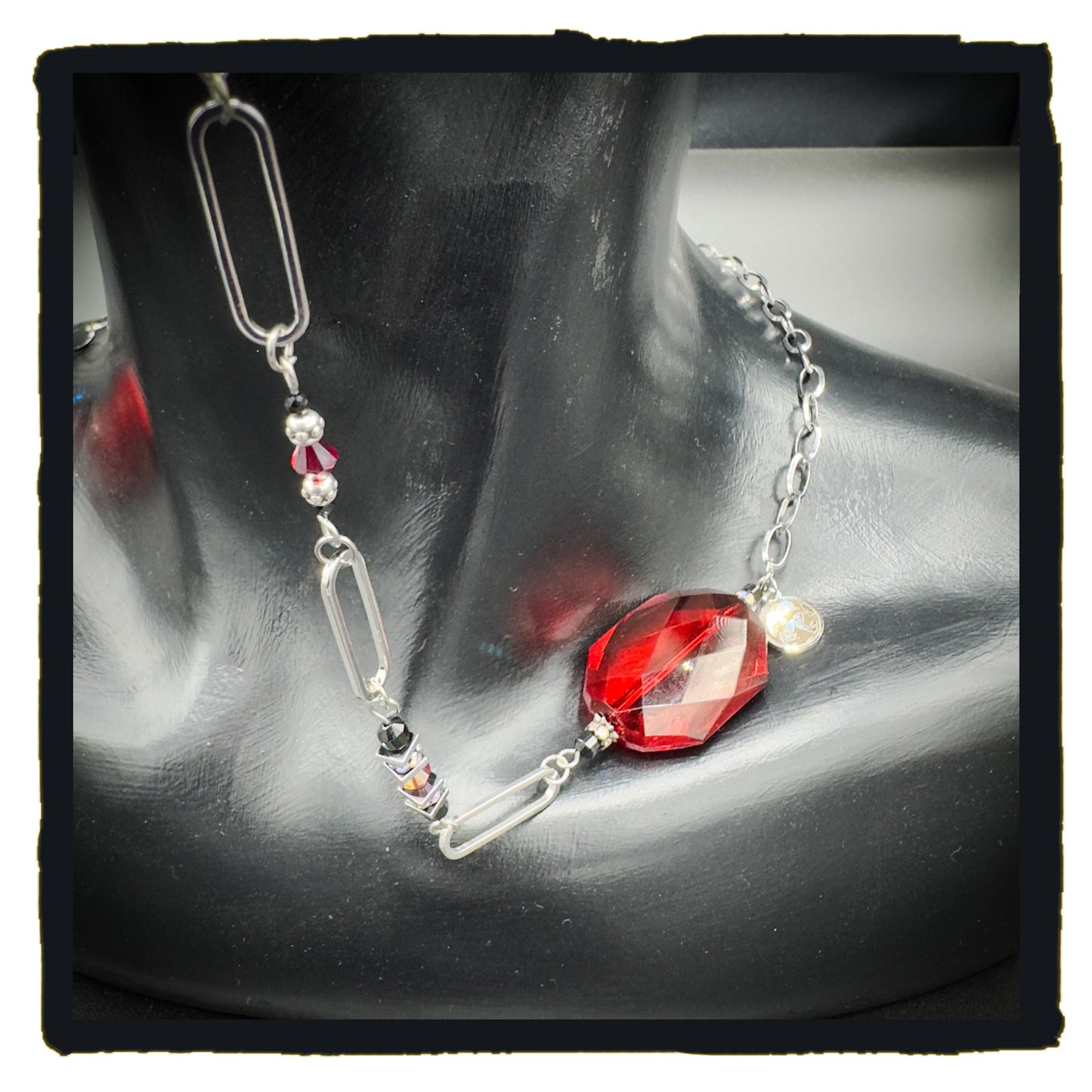 Sanguine eyewear chain